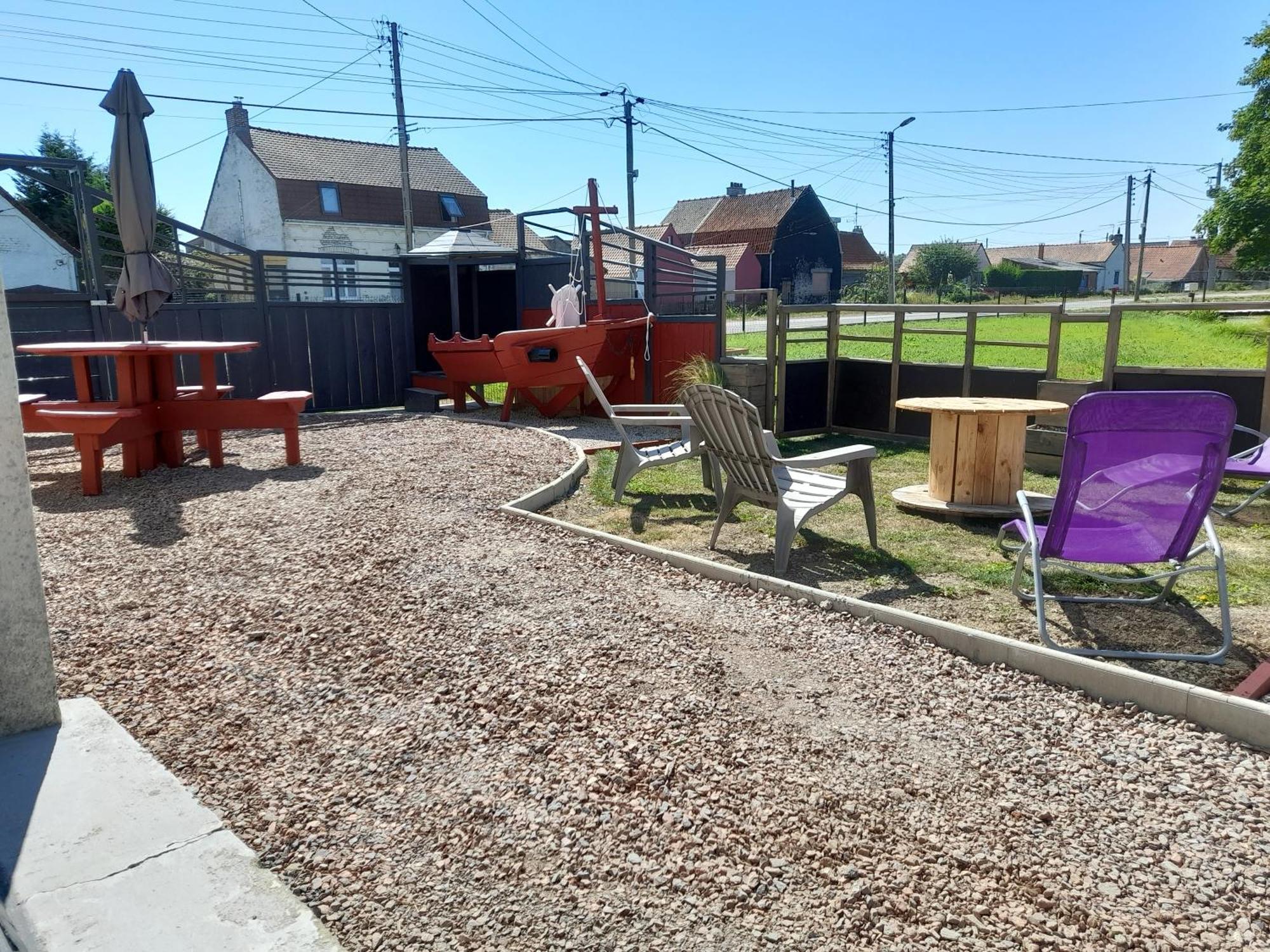 Le Gite Des 4 Saisons Maison De Vacances Avec Parking Et Jardin Saint-Omer  Szoba fotó